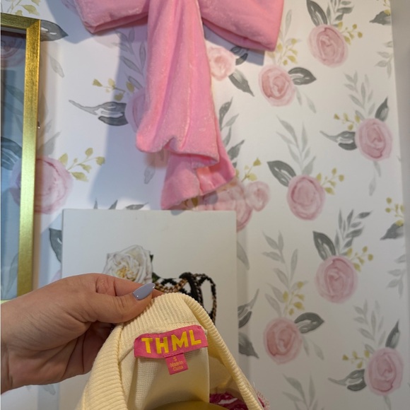 THML Boutique Metallic Jacquard Puff Sleeves - Picture 5 of 7